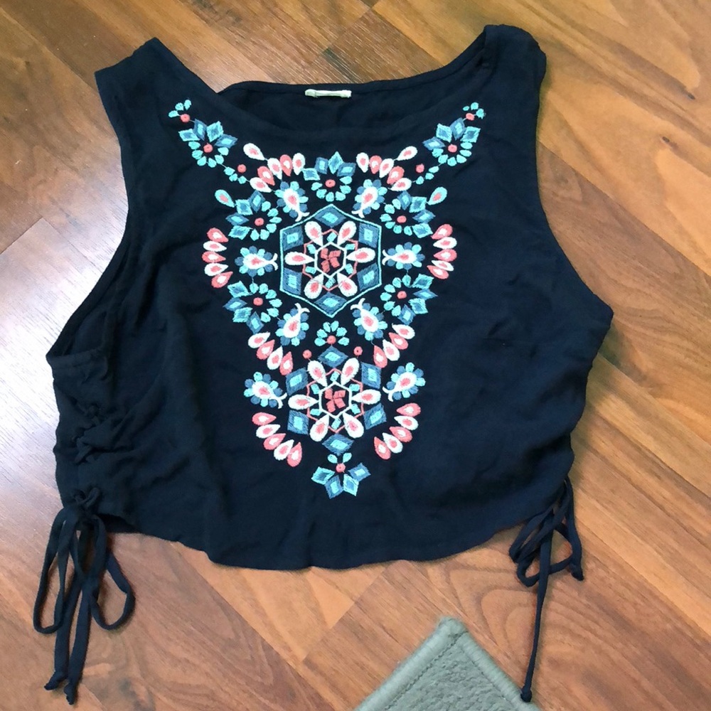 Crop top